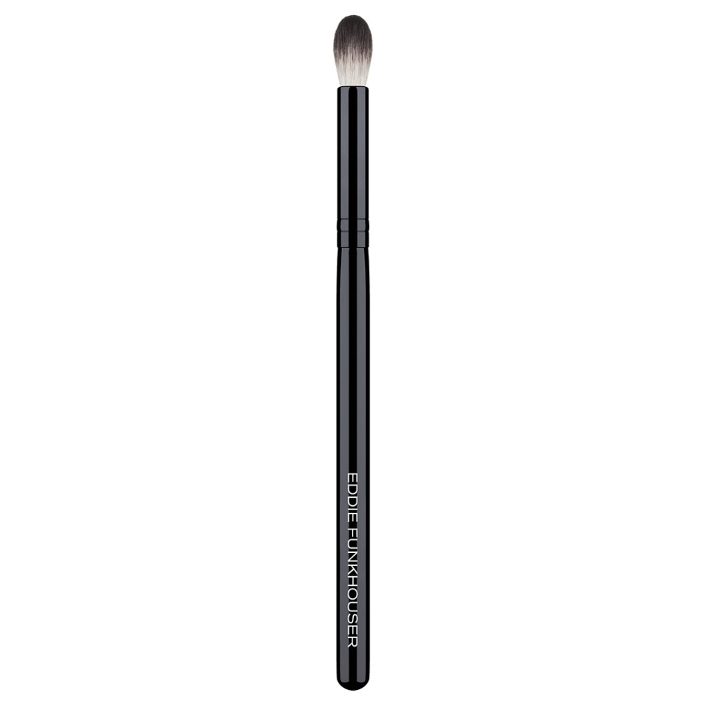 #105 Black Tapered Blending Makeup Brush